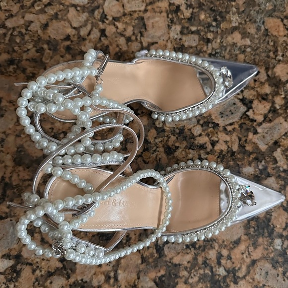 MACH & MACH Diamond of Elizabeth Imitation Pearl Pointed Toe Pumps - Picture 8 of 10